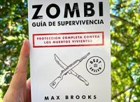 Zombi: Guía de supervivencia | Reseña y opinión Zombi guía de supervivencia max brooks